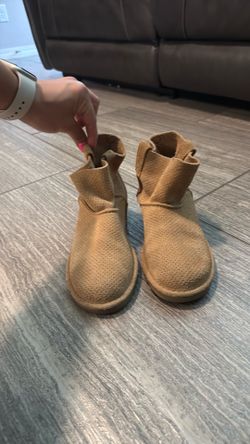 Ugg Boots Girls Size 5