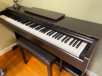 Yamaha digital piano Arius YDP-143