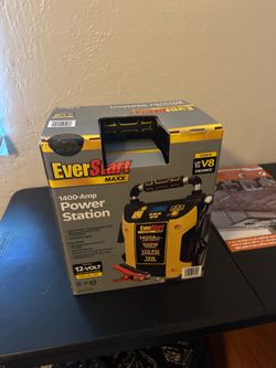 (NEW) EverStart Maxx J5CPDE 1400 Peak Amps Jump Starter, Power Station, 500W Inverter, 120 PSI Compressor