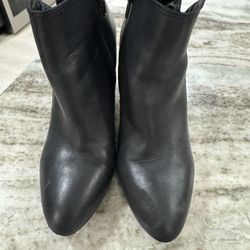 Aldo Women Black Leather Ankle Boots Size 6.5