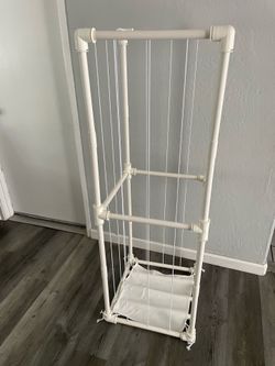 Stuffed animal storage tower/zoo/cage