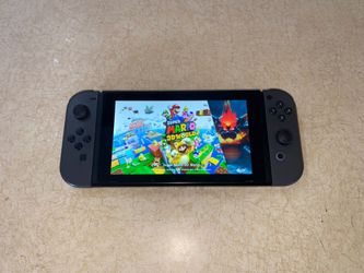 NINTENDO SWITCH with 256GB and Over 7500 GAMES