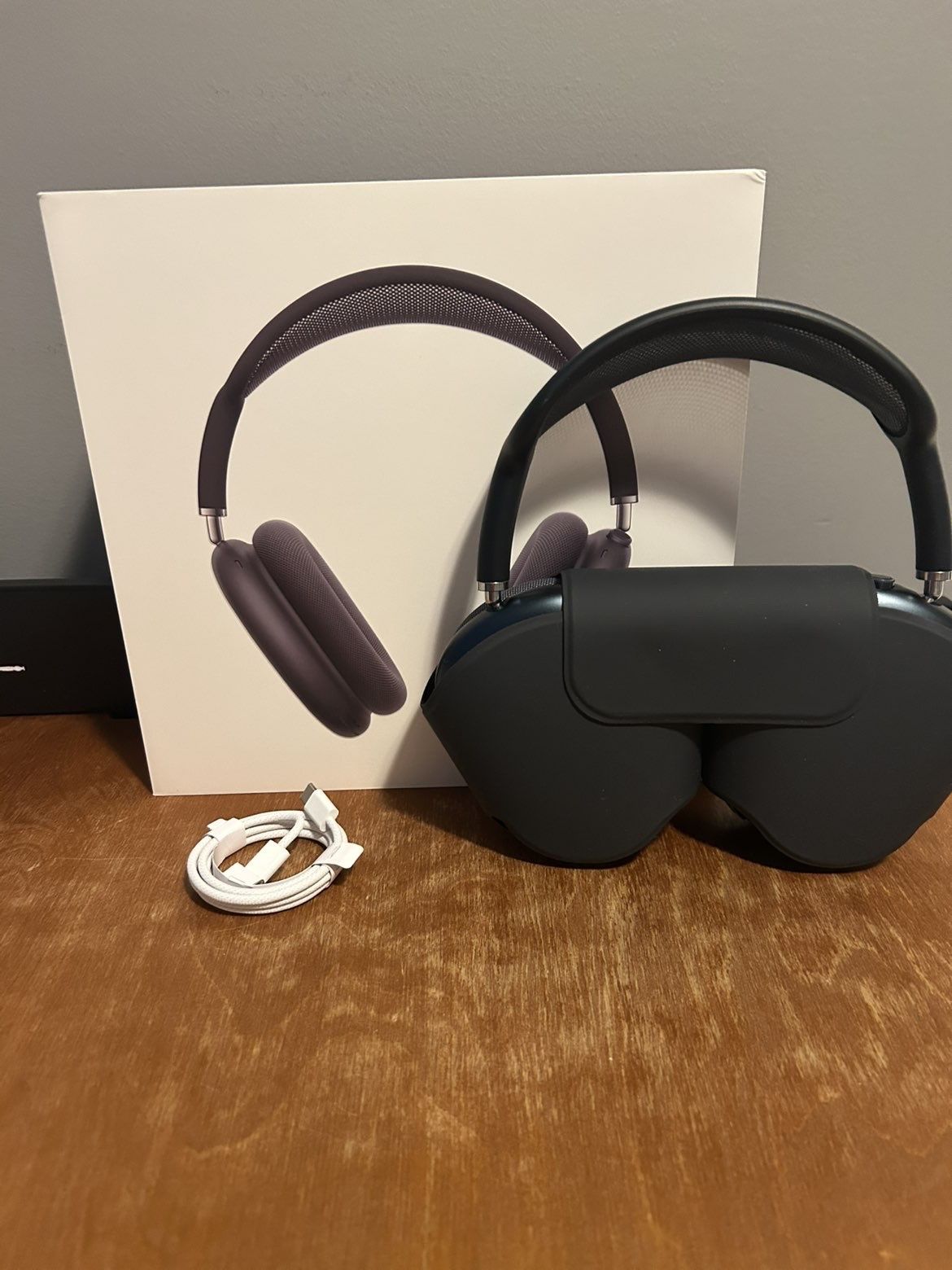 Airpod Maxes (Offer Price)