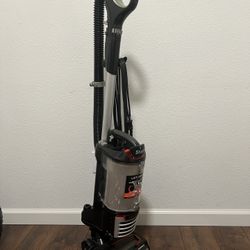 Shark DuoClean Lift-Away Speed Upright Vacuum NV770