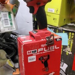 MILWAUKEE M18 FUEL SURGE 1/4" HEX HYDRAULIC DRIVER (TOOL ONLY)