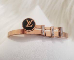 Rosegold Stainless Steel Lv Fashion Bracelet 