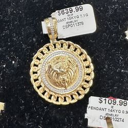 10k Lion pendent 