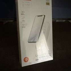 Universal Wireless Power Bank 