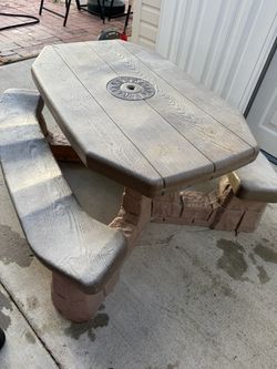 Kids picnic table