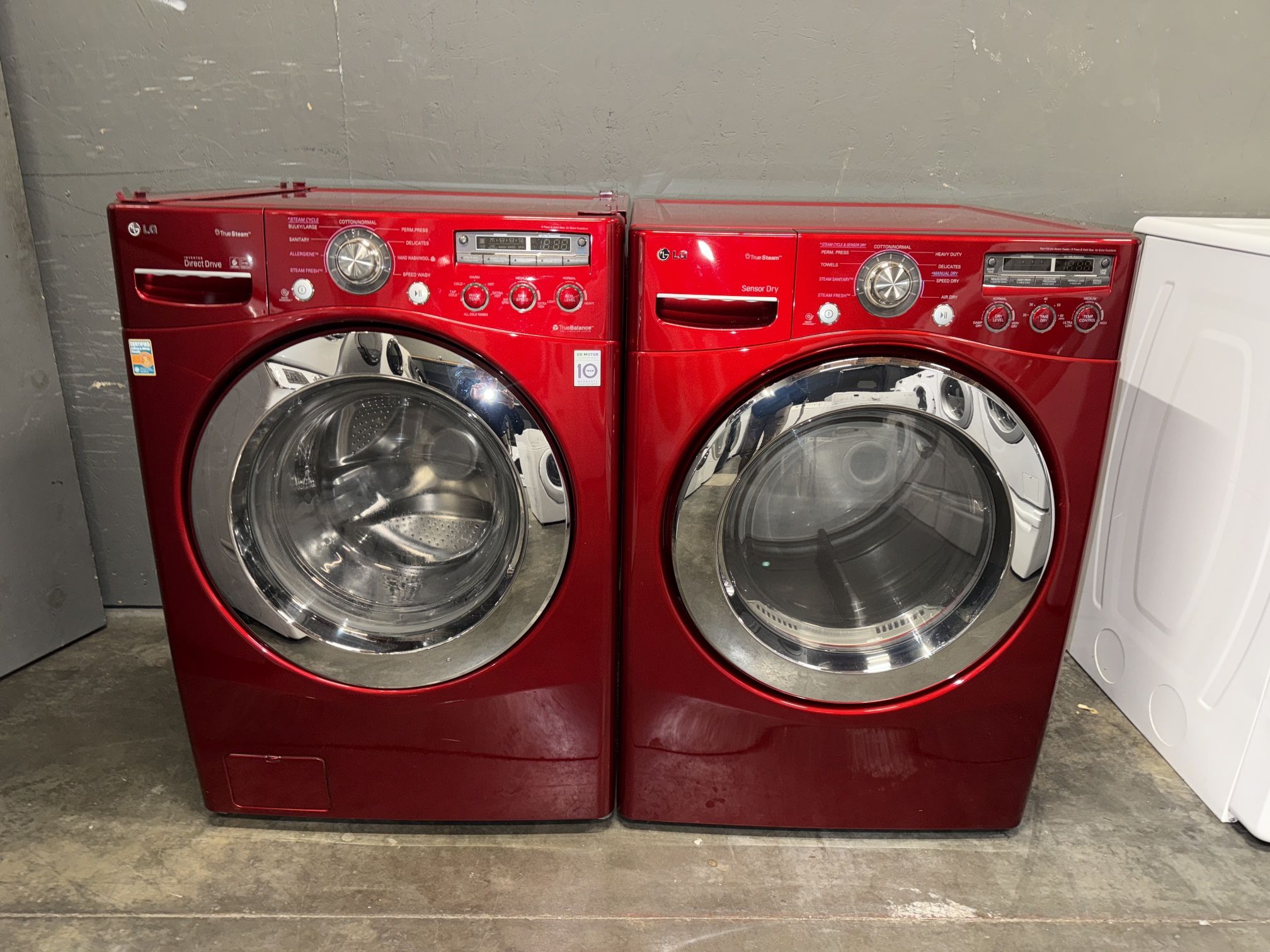 LG XL CAPACITY ELECTRIC WASHER & DEYER