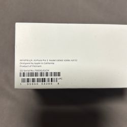 Apple Air Pod Pro 3 Never Opened 