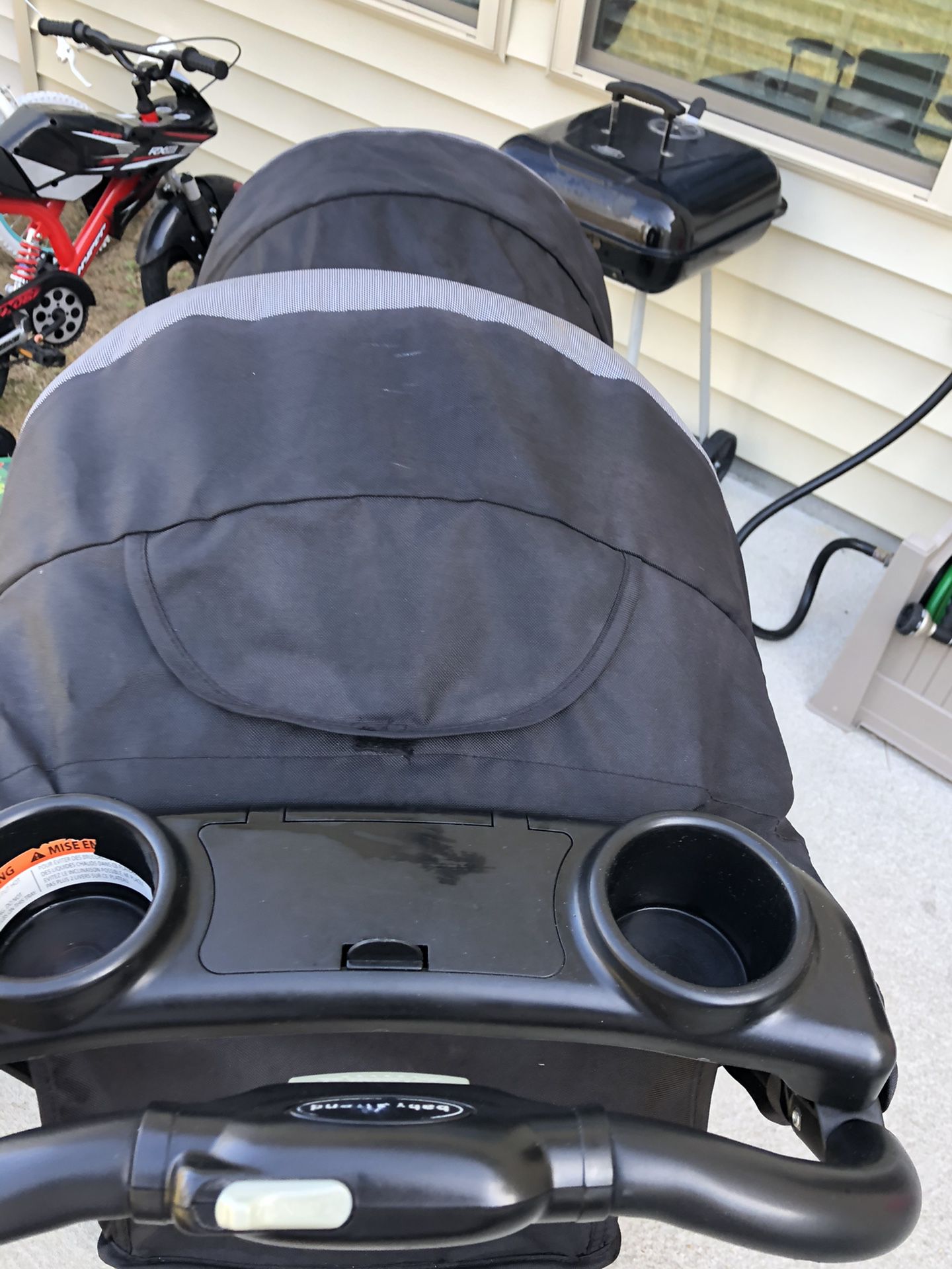 Double seat stroller