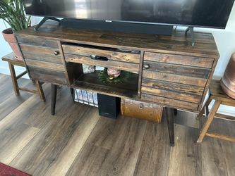 Credenza 