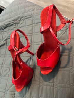 Two Lips High Heels