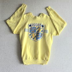 FRUIT OF THE LOOM Womens Vintage USA Graphics Sweatshirt