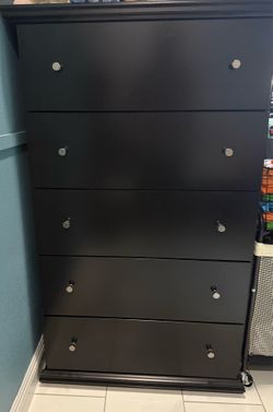 Black dresser