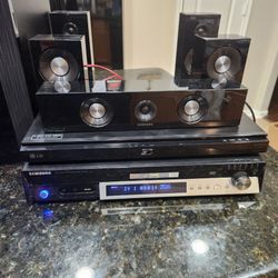 Samsung 5.1 Surround Sound  5 Dusc  CD/Dvd Changer eith Magnavox 3D Blu Ray