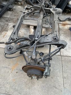 Acura Tl Rear Subframe Complete W/brakes No Bends