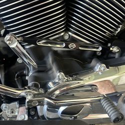 Harley Shield Slotted Black Gear Shift Linkage