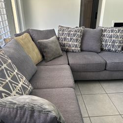 Modern Living Room Sofa Set #FurnitureForSale #FortLauderdale #UsedFurniture #CleanFurniture #OfferUp