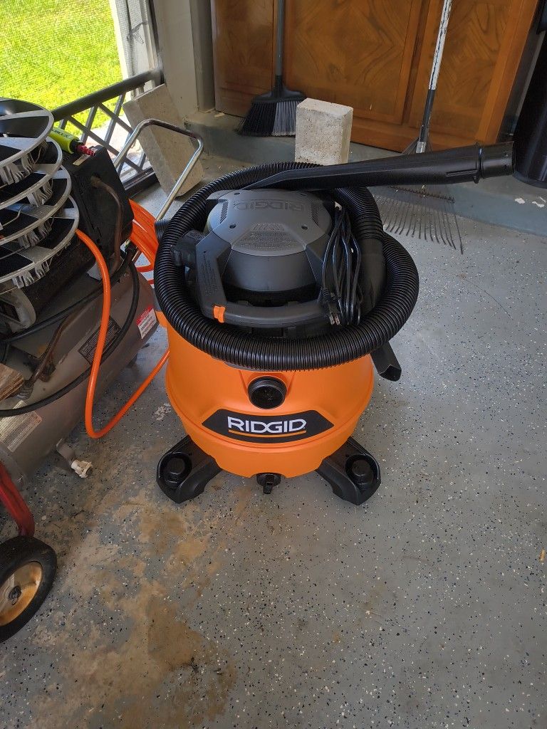 Ridgid Vacuum