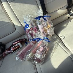 Bath And Body Work Valentine Sets 