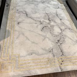 Area rug