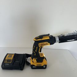 Dewalt 20V drywall gun with battery and charger