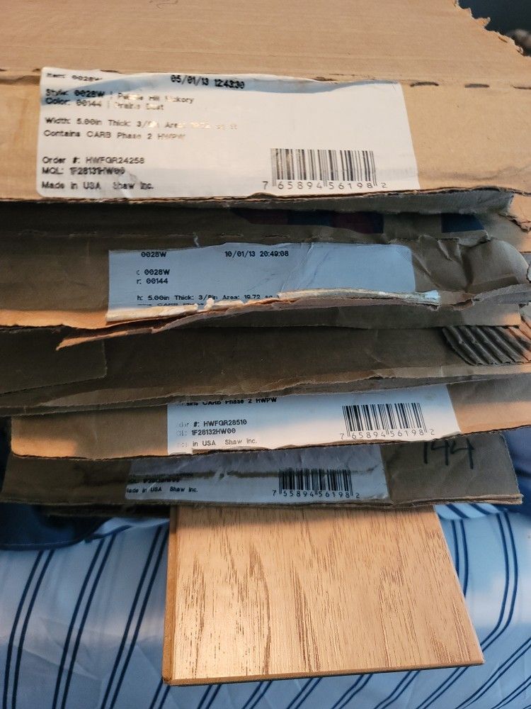 Shaw Hardwood Flooring Few Boxes Left Flooring & Tiles
