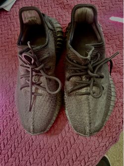Women’s size 7 Yeezy