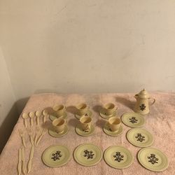 Vintage Ohio Art Village Stoneware Pattern Pfaltzgraff Dishes Set 32 Pieces