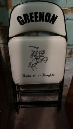 Greenon knights folding chair