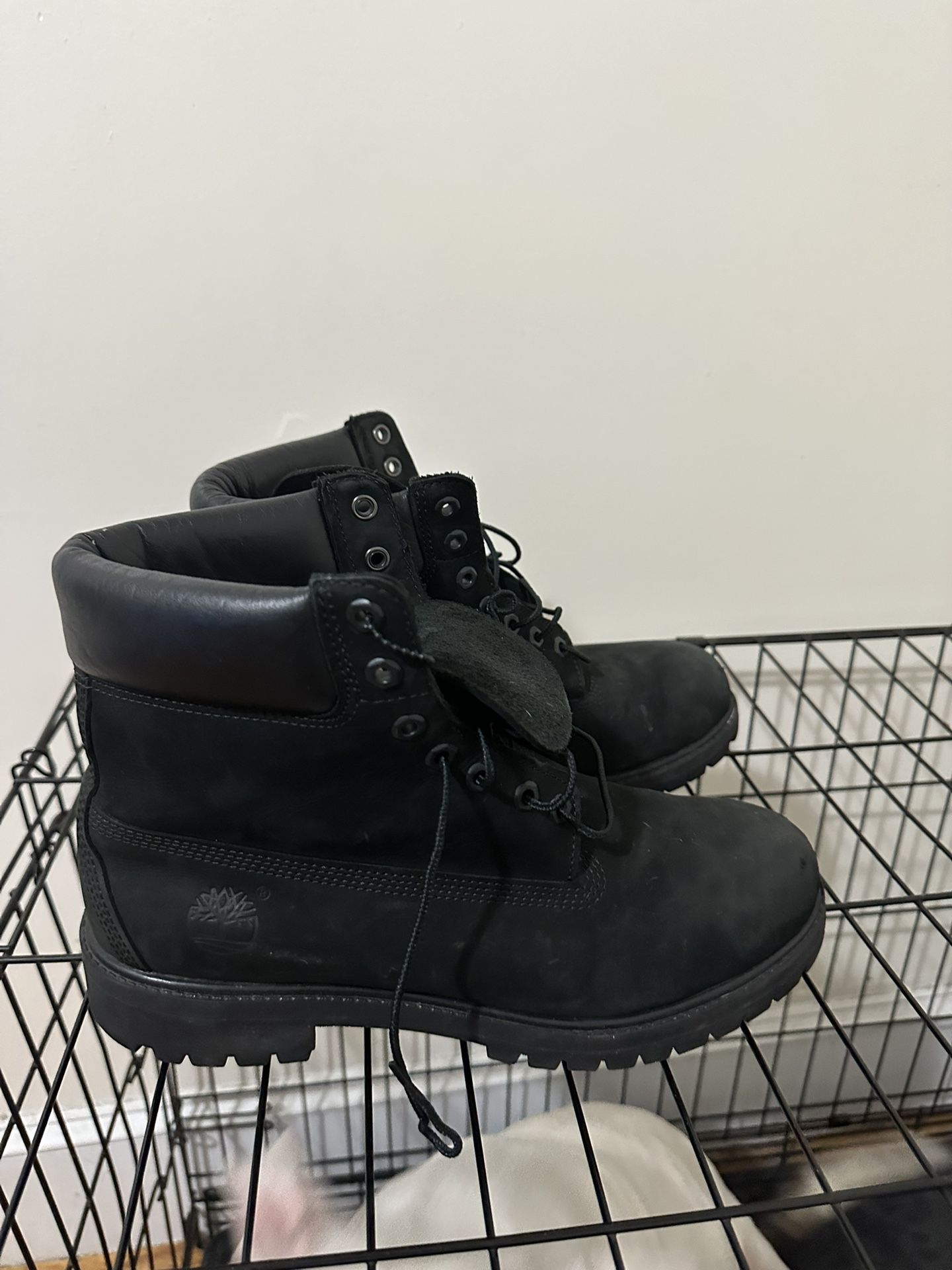Men’s Timberland boots size 9