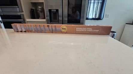 Magnetic knife holder