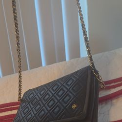 $10 Tory Burch Purse- MOVING. Pick up ASAP.
