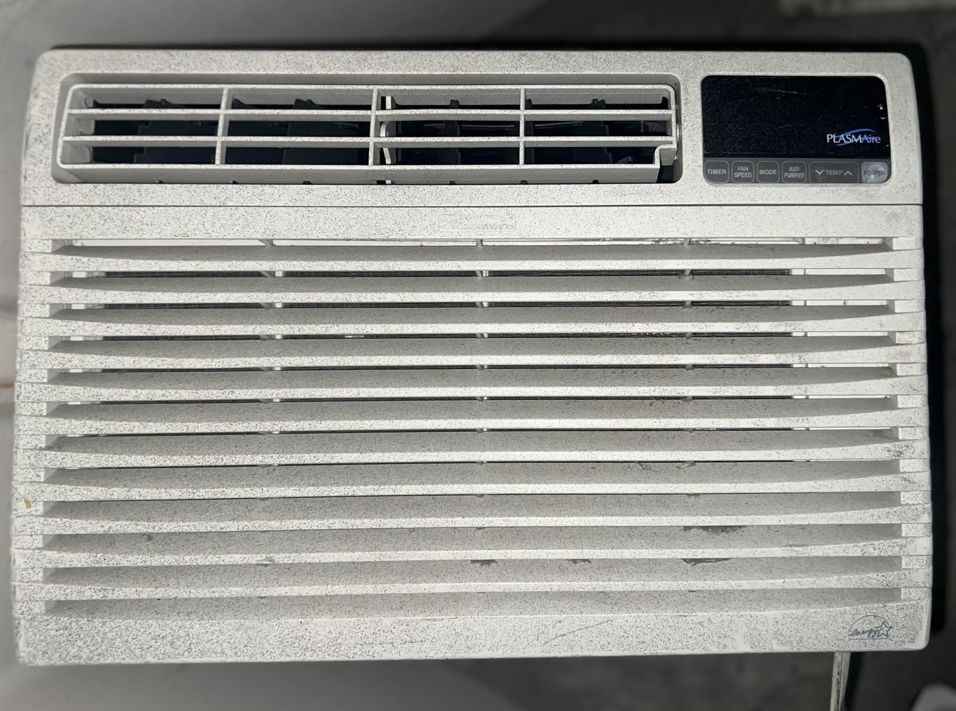 Kenmore PlasmAire 8100BTU Through-The-Wall Air Conditioner