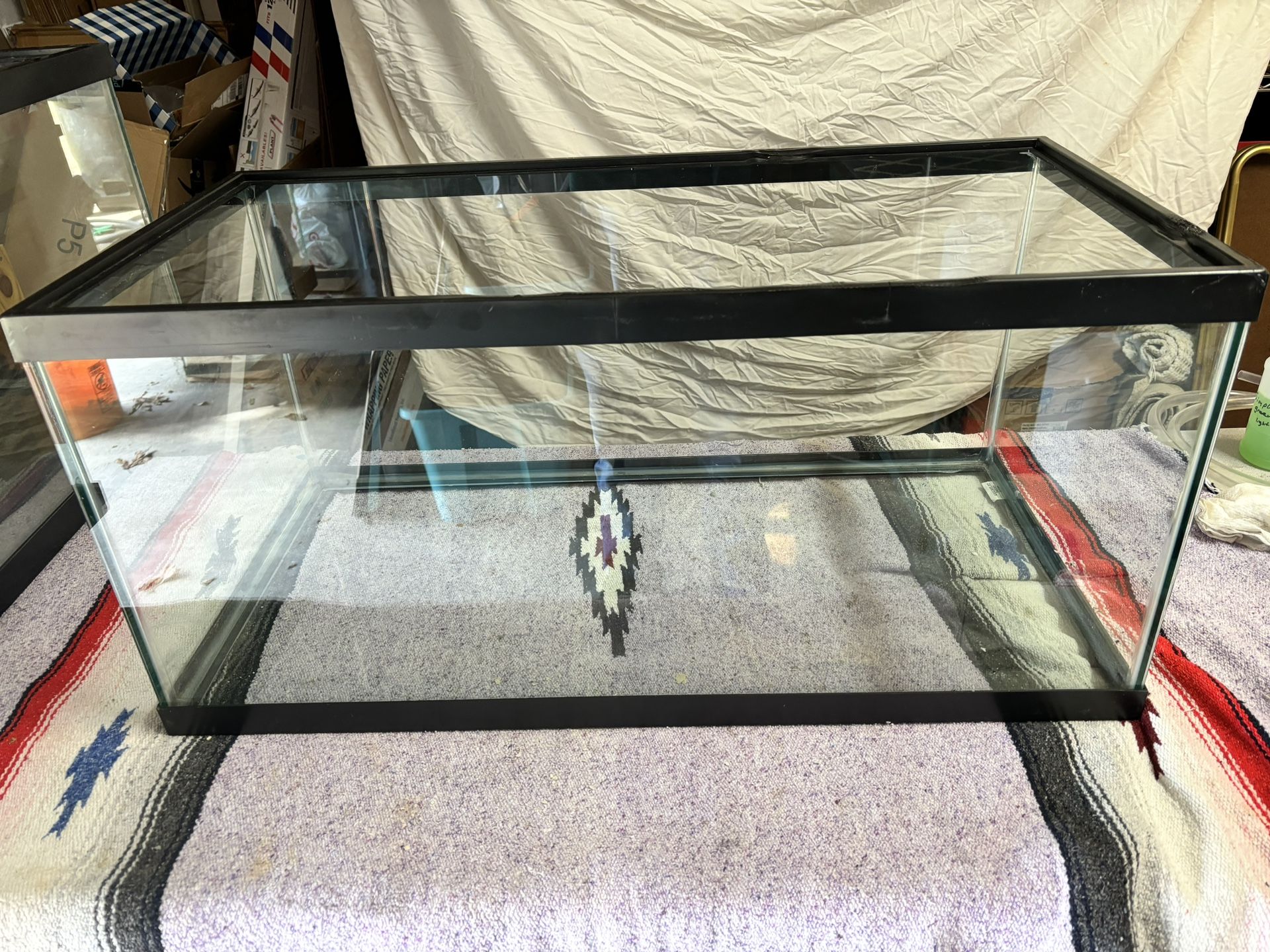 40 Gallon Glass Fish Tank Aquarium 