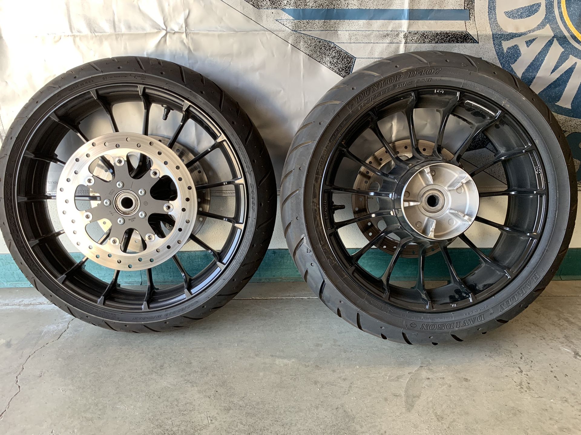 Harley Davidson Turbine Custom Wheels Gloss Black