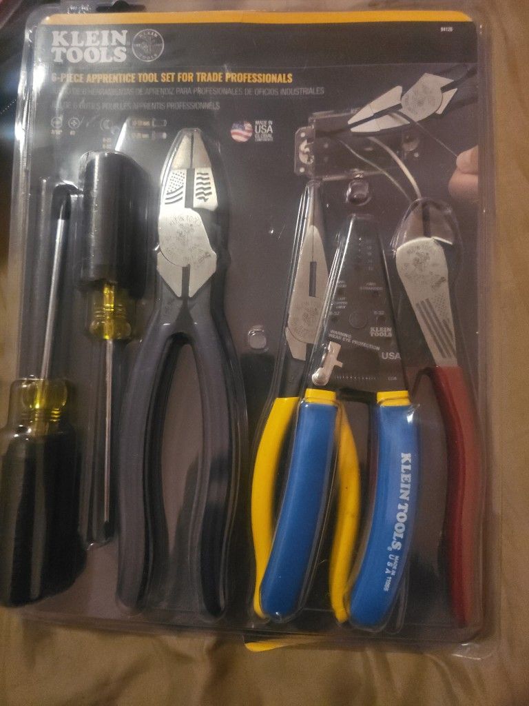 Klein 6 piece apprentice tool kit