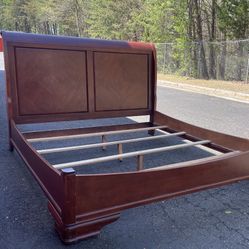 Quality Solid Wood King Size Bed Frame Great Confition