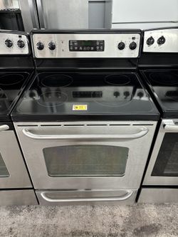 GE 30” ELECTRIC STOVE 