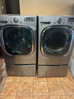 LG Front Load Washer and Dryer Set