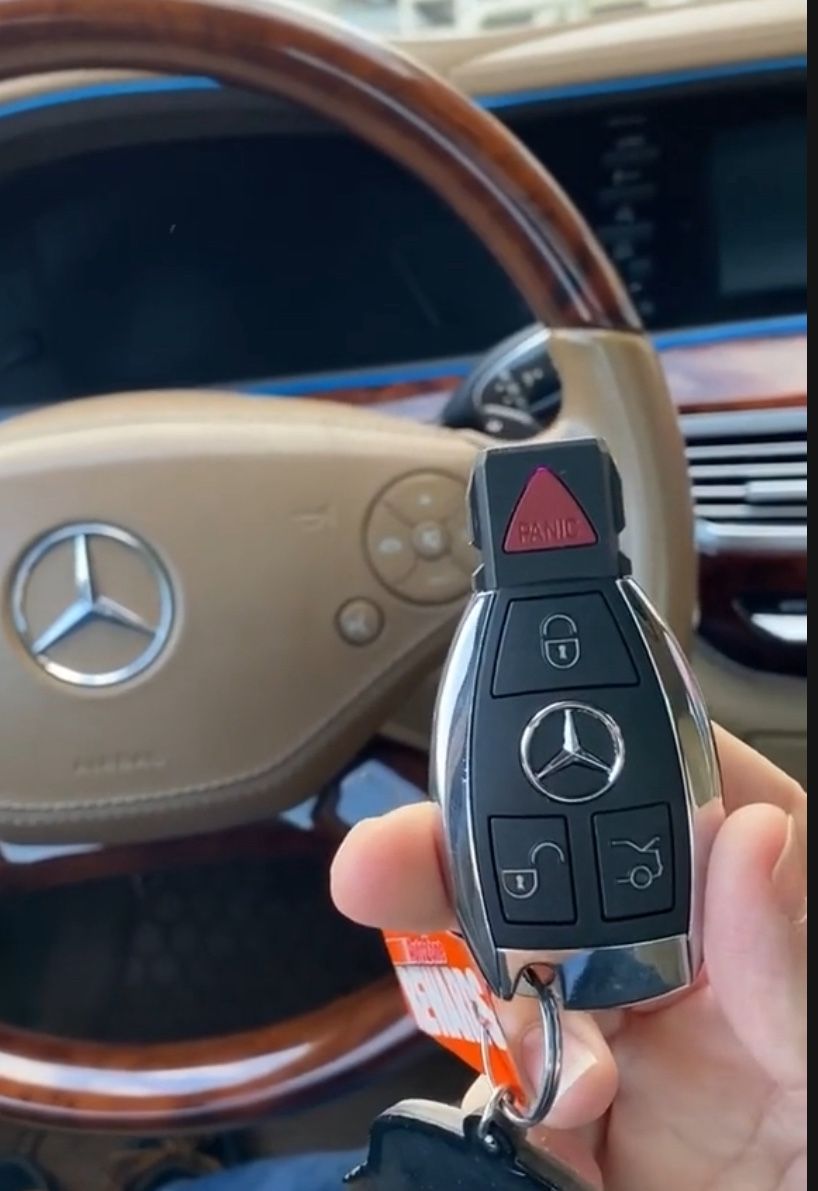 Mercedes Benz new key fob Mercedes Benz key fob