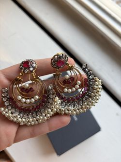 Pakistani earrings