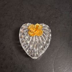 Godinger Crystal Legends Heart Trinket Box W/Goldtone Flower On Lid 3.5" X 3.25" Mint Condition