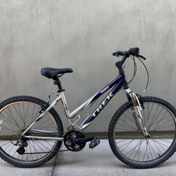 Trek 820 RST Mountain Bike