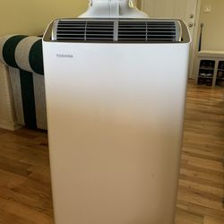 Toshiba Portable Air Conditioner/Heater 14,000/12,000 BTU