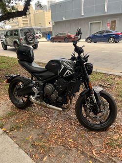 Triumph Trident 660