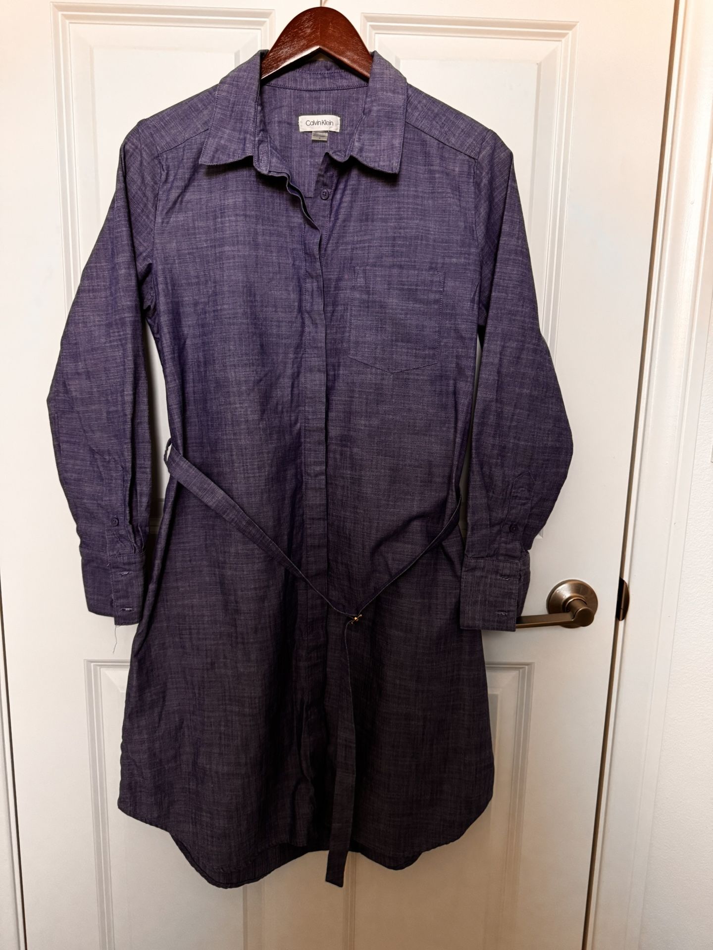 Zara Women's Blue Long sleeve Button Up Dress with brown belt Size M 8/10