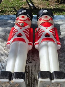 Blow mold soldiers 30 "